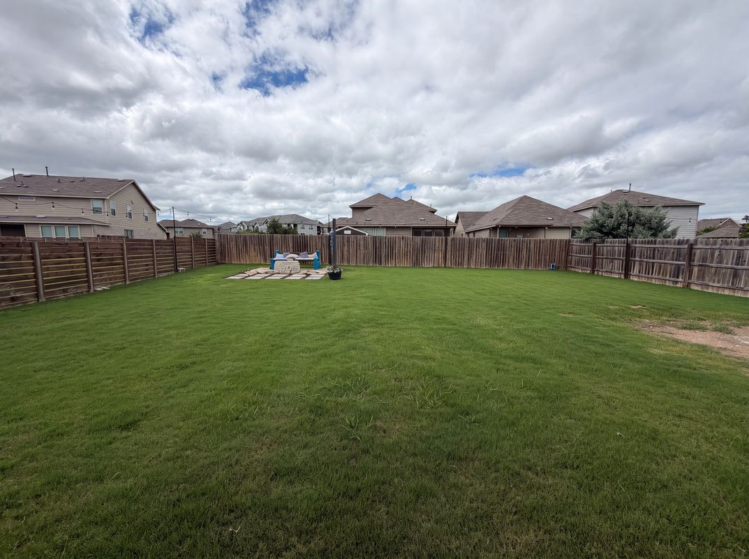 Photo 14 of 16 of 1308 Knowles Dr, Hutto, TX