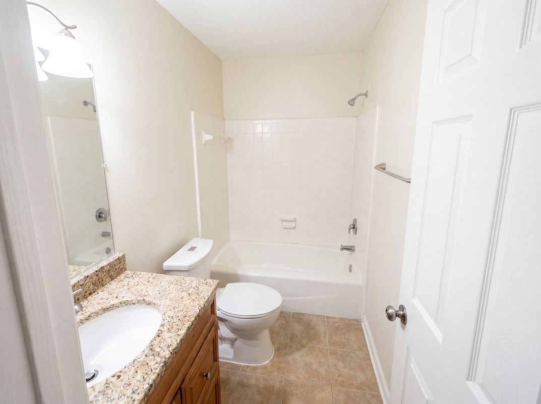 Photo 12 of 43 of 65 Bull River Bluff Dr, Savannah, GA