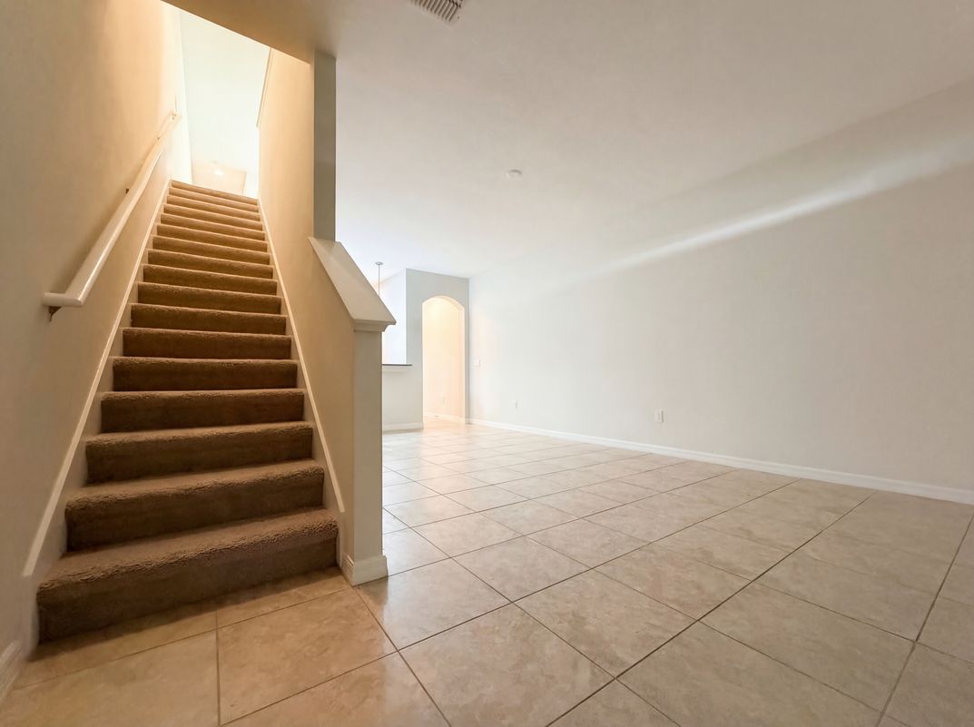 Photo 11 of 26 of 10844 Verawood Dr, Riverview, FL