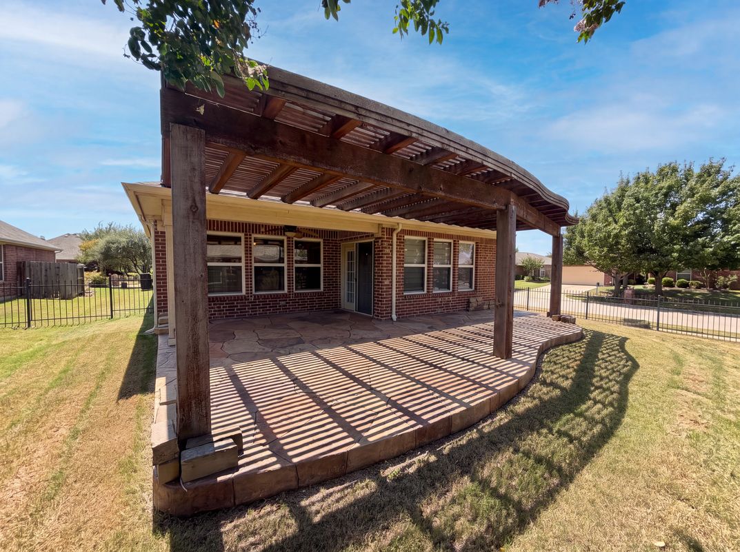 Photo 5 of 19 of 7886 Whirlwind Dr, Frisco, TX