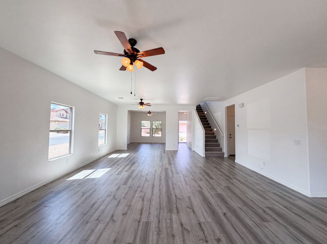 Photo 3 of 25 of 45433 W Sandhill Rd, Maricopa, AZ