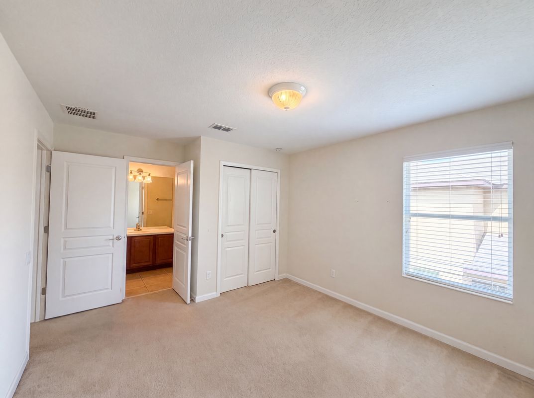 Photo 4 of 36 of 13228 Roskin Ln, Windermere, FL