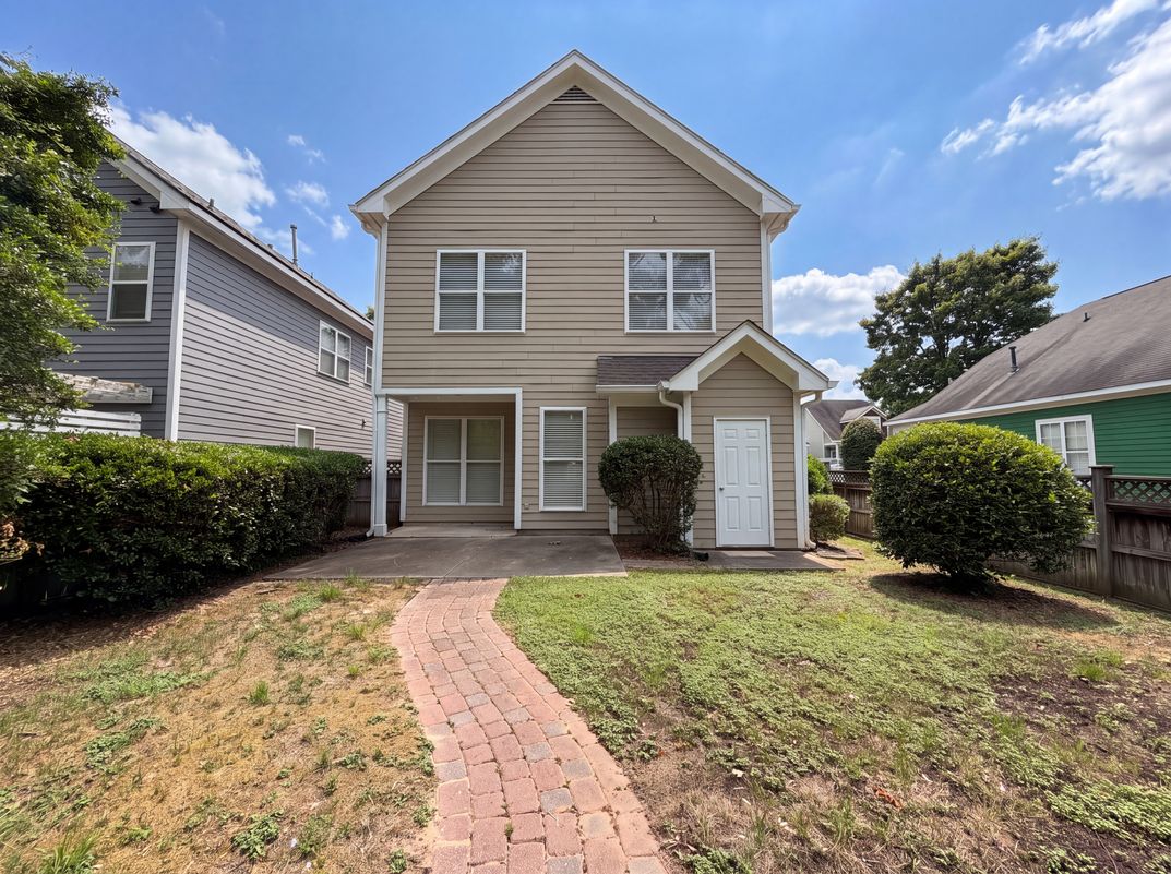 Photo 5 of 21 of 10801 Cokesbury Ln, Raleigh, NC