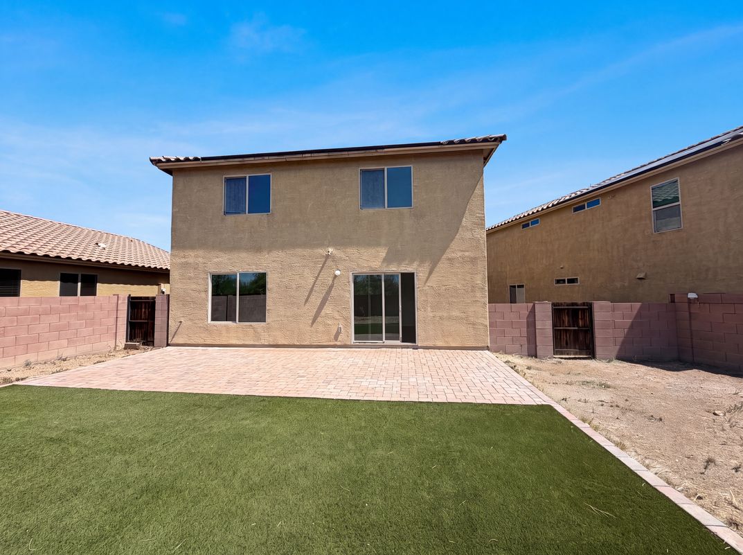 Photo 5 of 21 of 935 W Placita Canalito, Green Valley, AZ