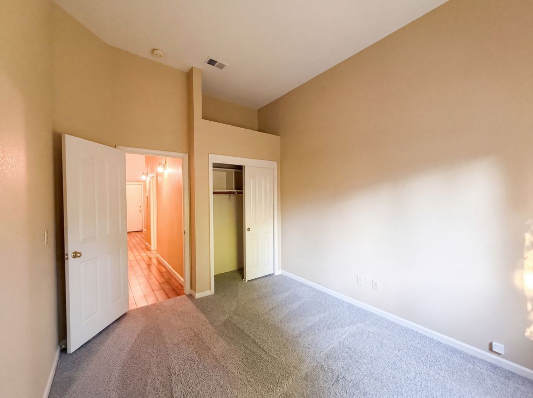 Photo 12 of 44 of 5344 Swindon Rd, Rocklin, CA