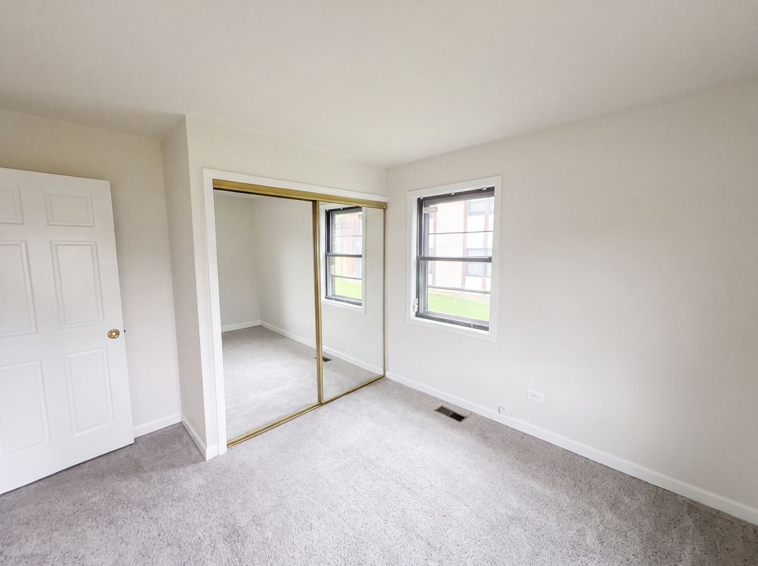 Photo 16 of 42 of 4133 193rd St, Country Club Hills, IL