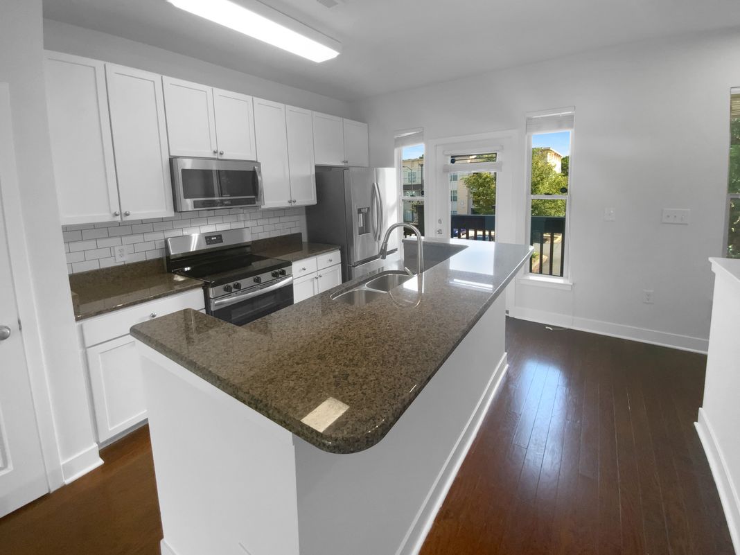 Photo 5 of 21 of 1031 Skyline View Way, Charlotte, NC