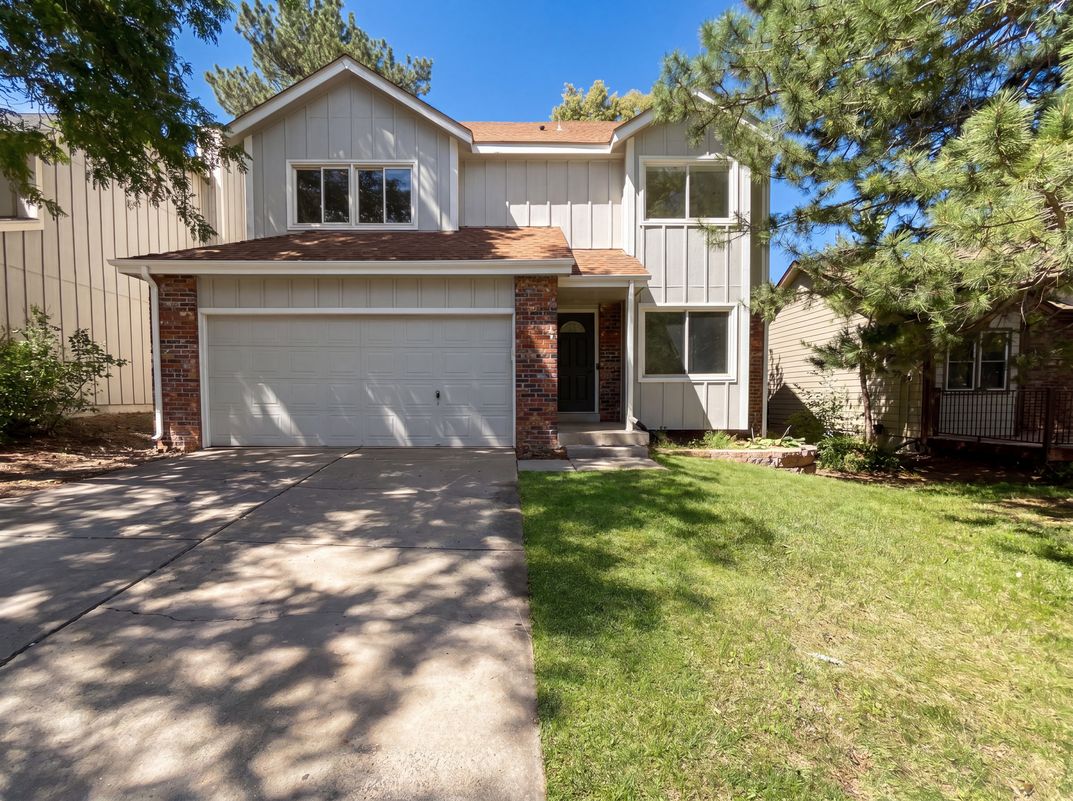Property photo 1 of 9938 Garland Dr