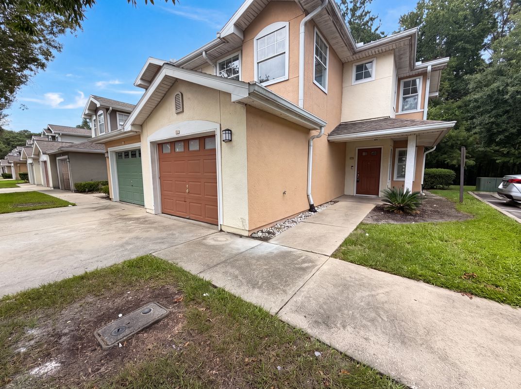 Photo 20 of 22 of 8550 Argyle Business Loop, Jacksonville, FL
