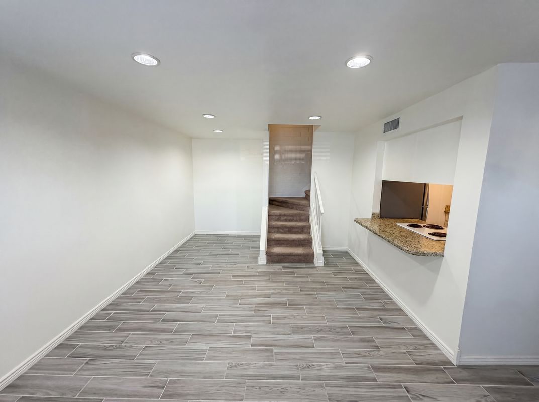 Photo 7 of 17 of 8446 N 34th Dr, Phoenix, AZ