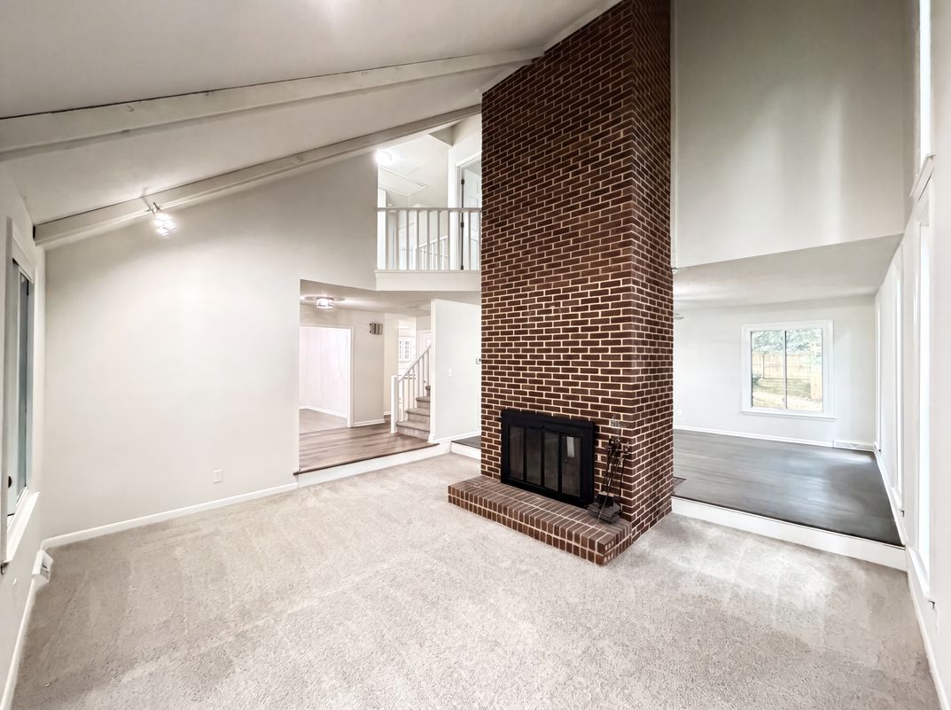 Photo 6 of 26 of 7210 Apple Creek Dr, Mint Hill, NC