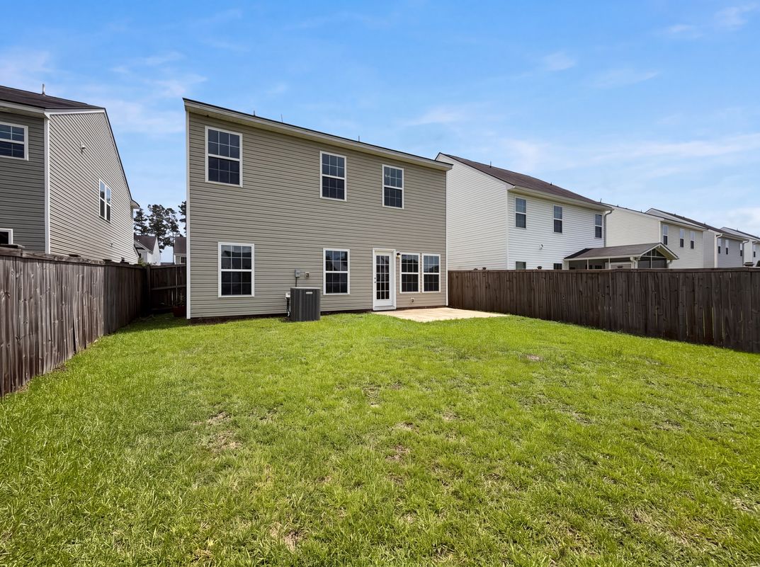 Photo 16 of 20 of 457 Stoney Field Dr, Moncks Corner, SC