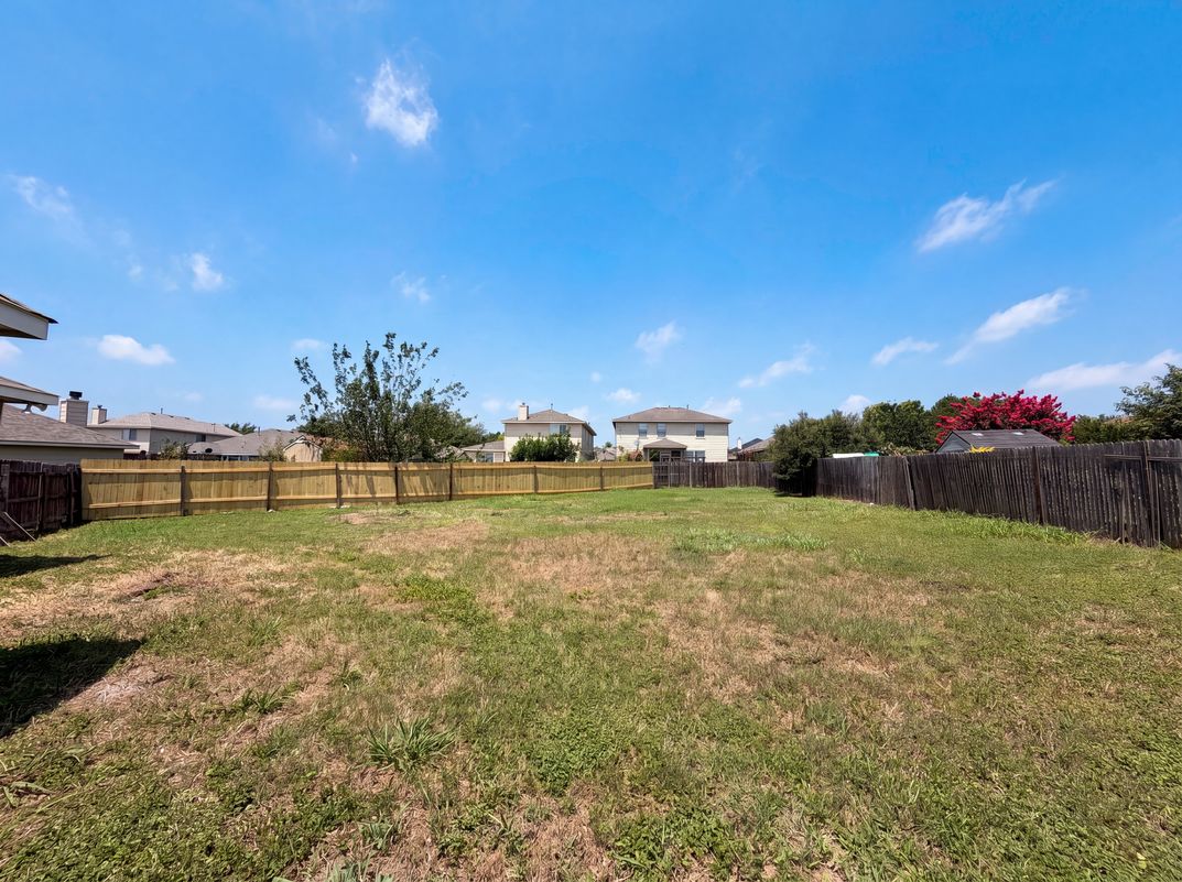 Photo 15 of 16 of 12816 Wooly Bucket Cv, Elgin, TX