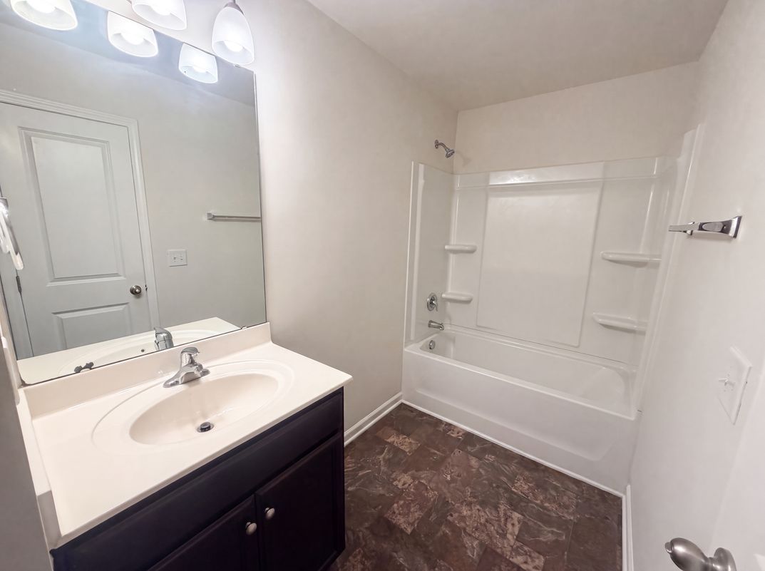 Photo 16 of 28 of 6800 Olivia Ct, Whitsett, NC