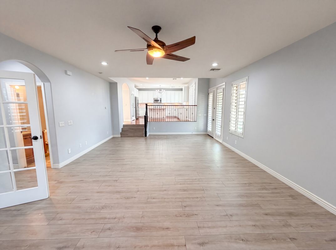 Photo 10 of 39 of 2113 W Eagle Feather Rd, Phoenix, AZ