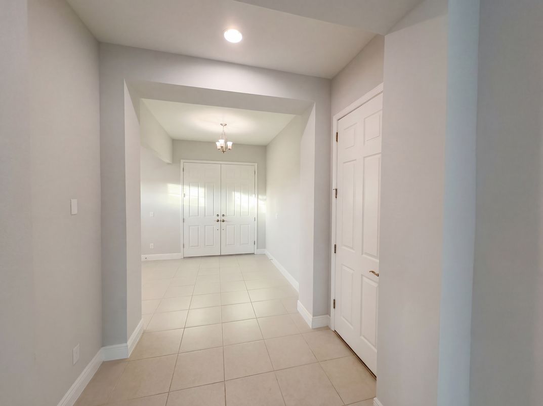 Photo 11 of 56 of 11277 Rustic Timber Loop, San Antonio, FL