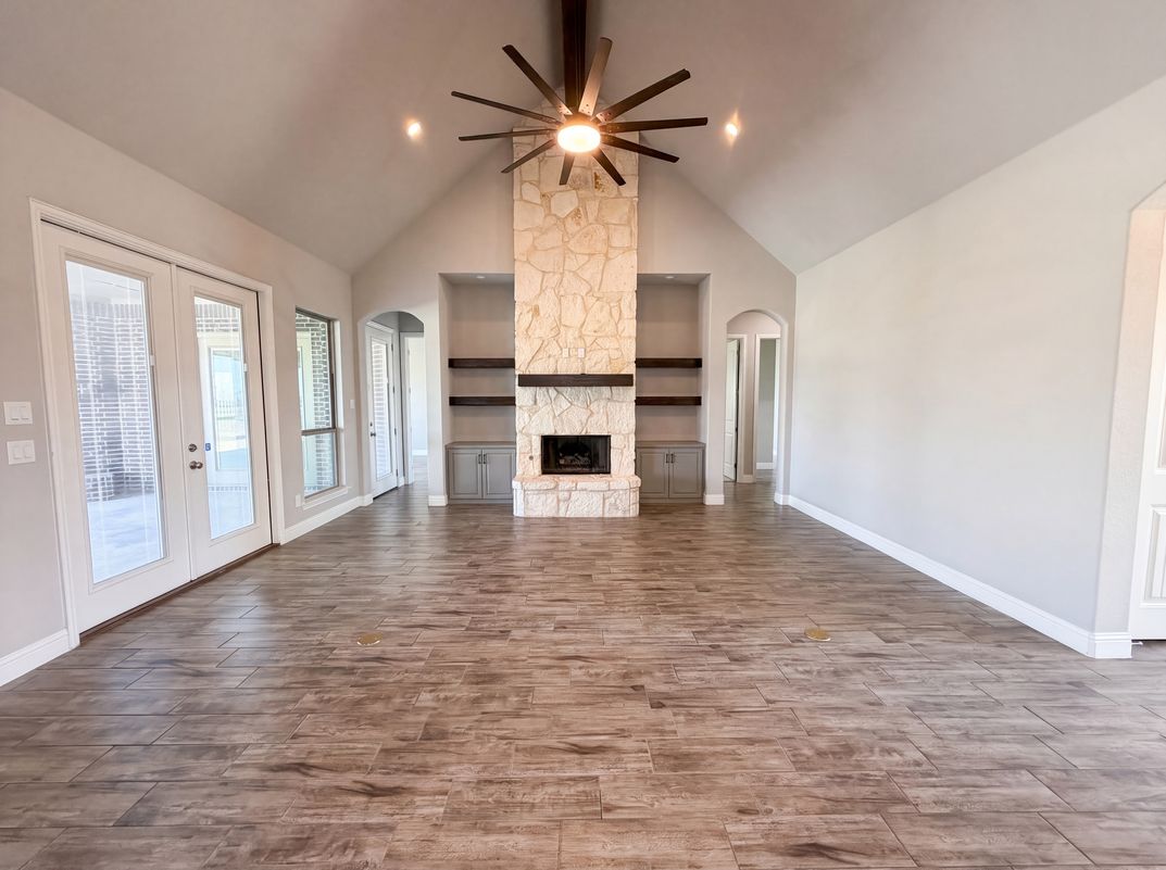 Photo 3 of 31 of 3608 Ridge Point Dr, Argyle, TX