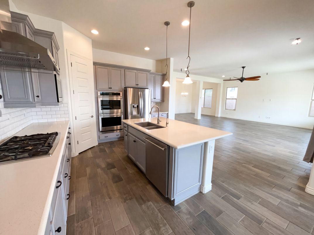 Photo 7 of 58 of 2312 E Susan Dr, Gilbert, AZ