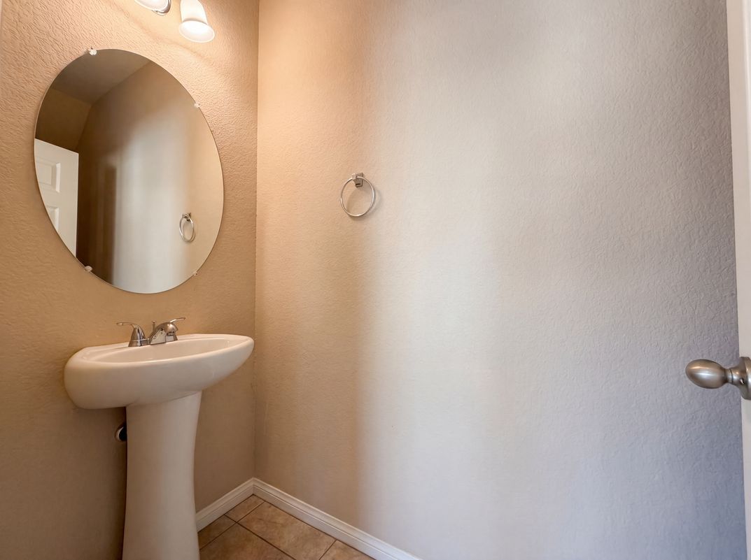 Photo 9 of 23 of 6472 Haypress Ct, Las Vegas, NV