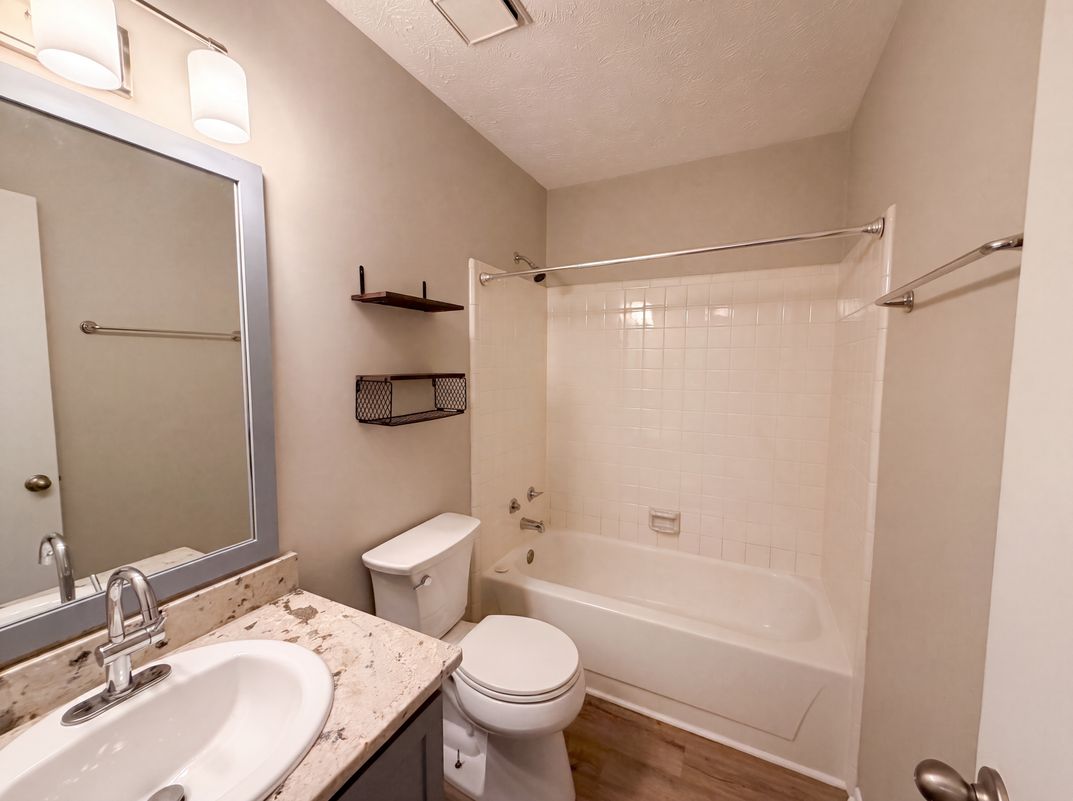 Photo 11 of 18 of 5505 Eulala Dr, Nashville, TN