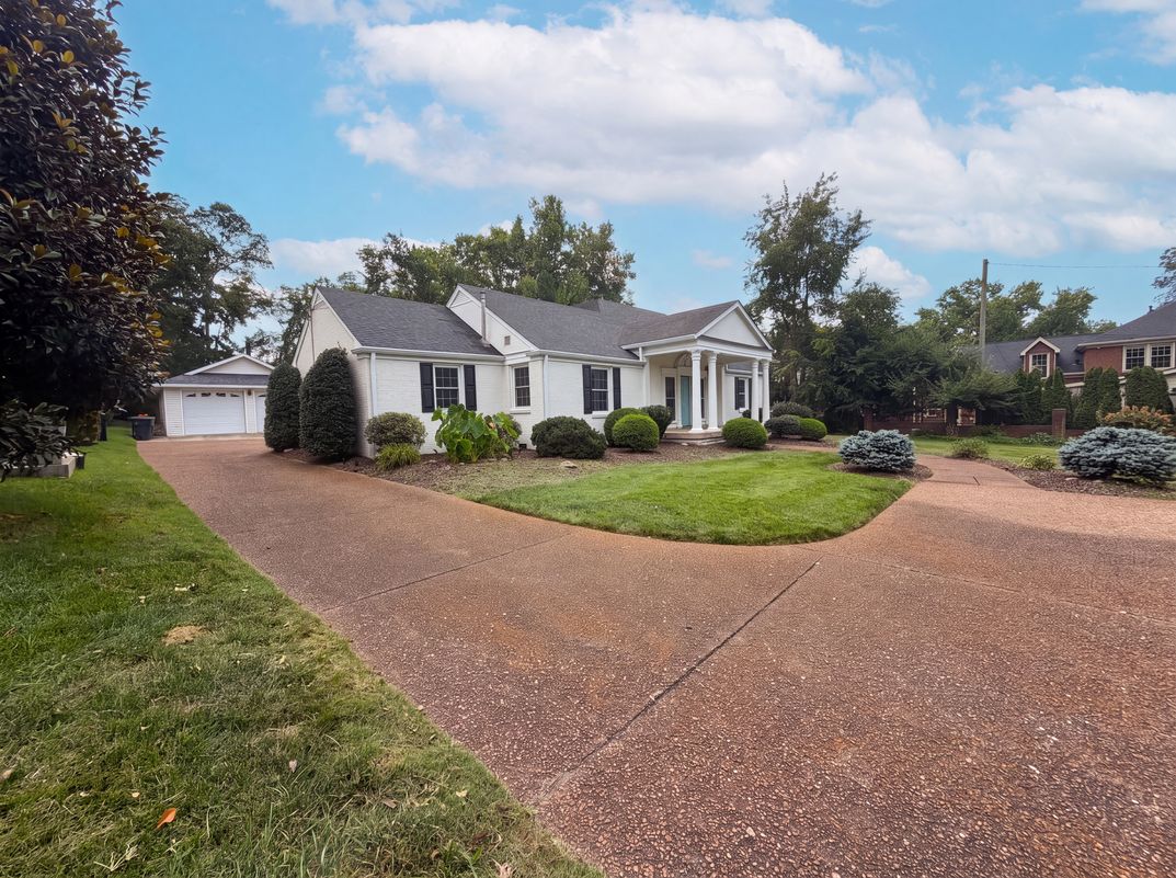 Photo 19 of 23 of 608 Estes Rd, Nashville, TN