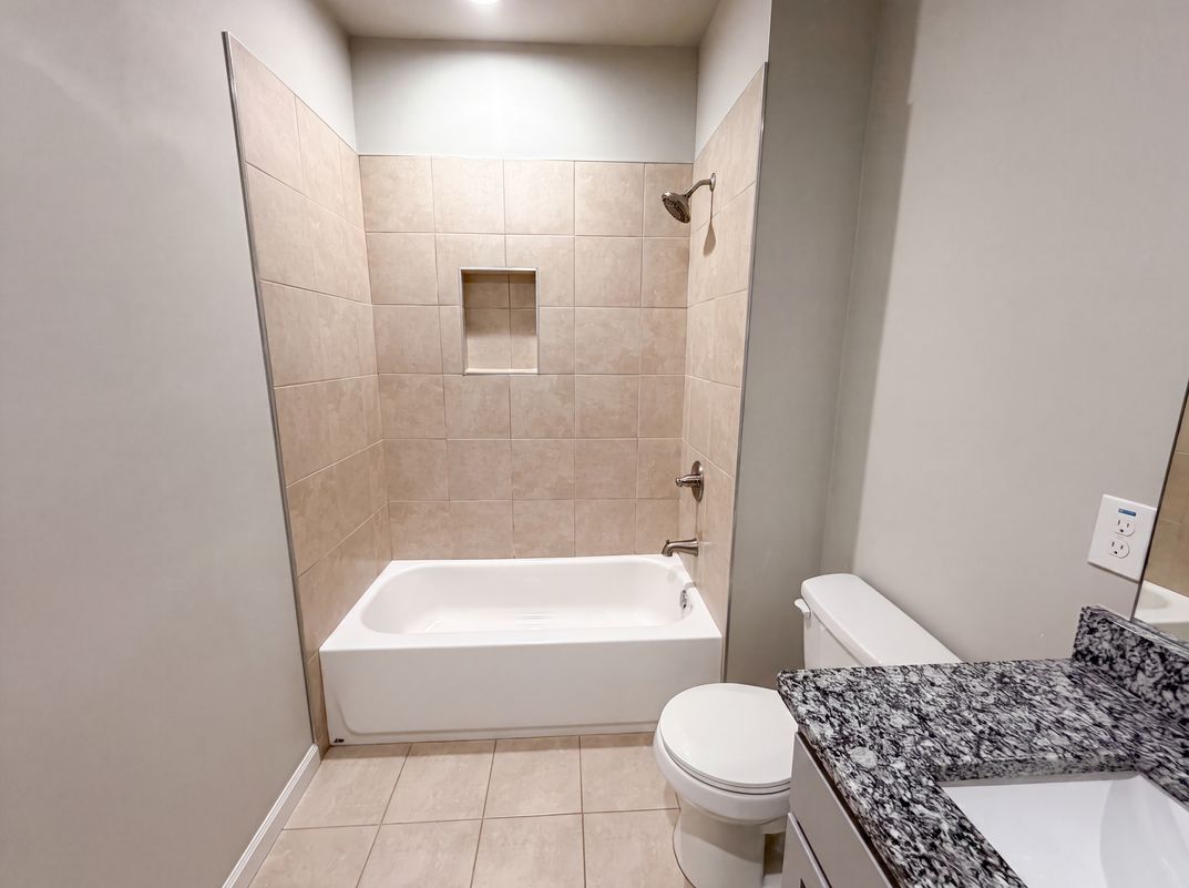 Photo 12 of 21 of 5317 Winmire Ln, Stone Mountain, GA