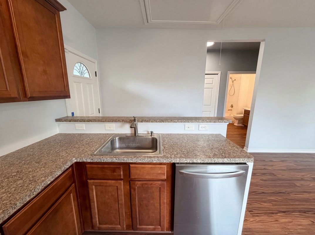 Photo 10 of 17 of 4414 Edward St, Texas City, TX