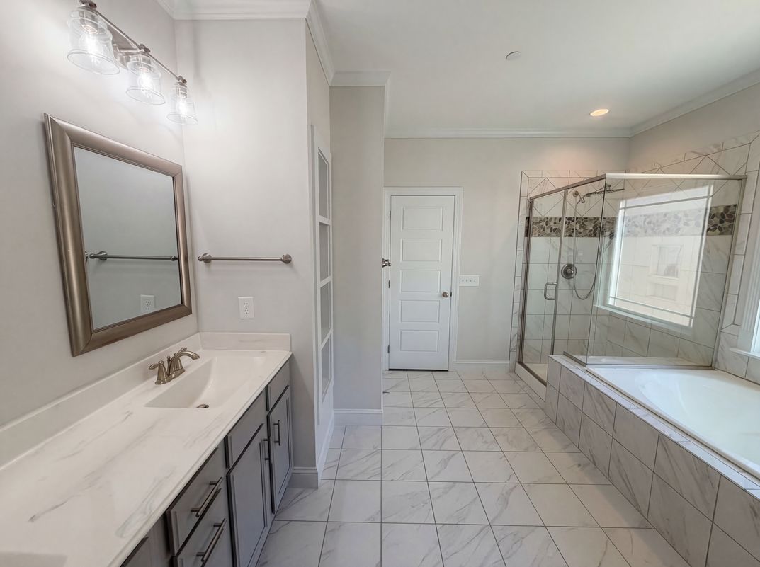 Photo 11 of 21 of 333 Oakhaven Dr, Holly Springs, NC