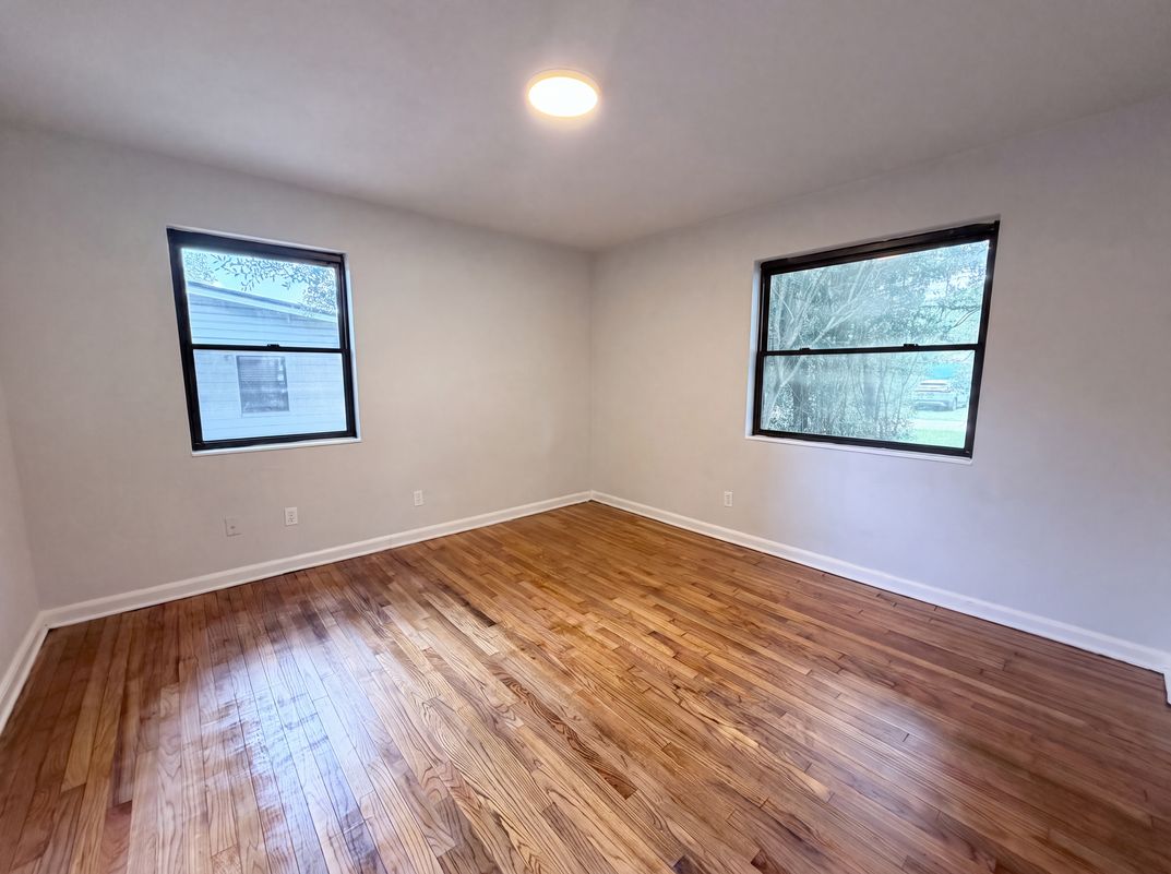 Photo 8 of 16 of 6309 Pine Cove Ln, Jacksonville, FL