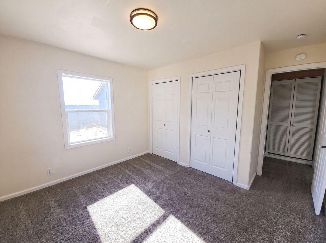 Photo 8 of 22 of 93291 Prairie Rd, Junction City, OR