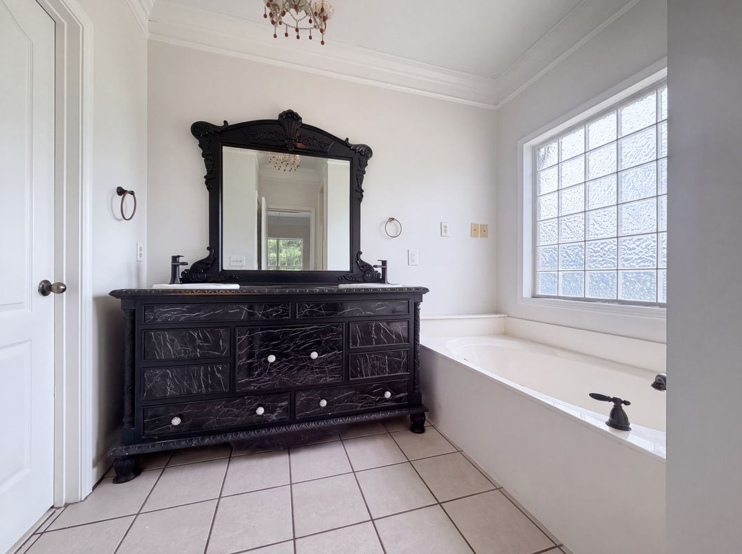 Photo 13 of 21 of 655 S Hillcrest Rd, Odenville, AL