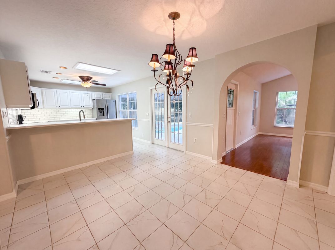 Photo 6 of 38 of 11540 Camp Dr, Dunnellon, FL