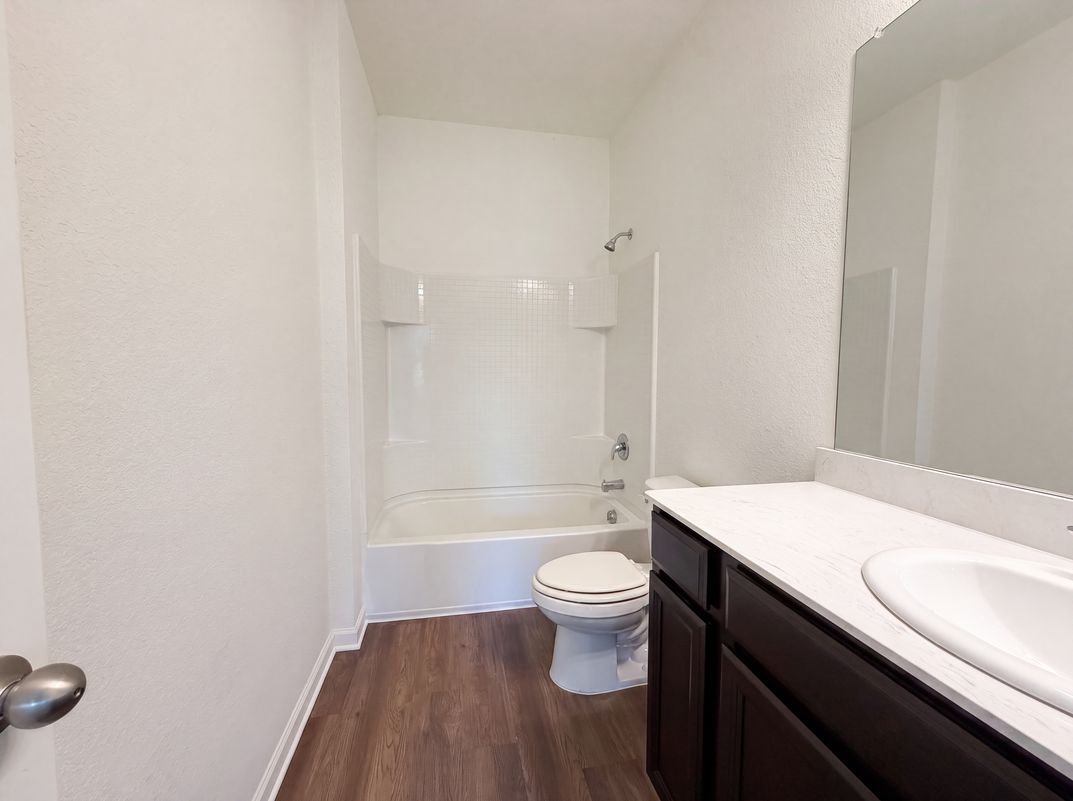 Photo 12 of 17 of 429 Starboard Dr, Crowley, TX