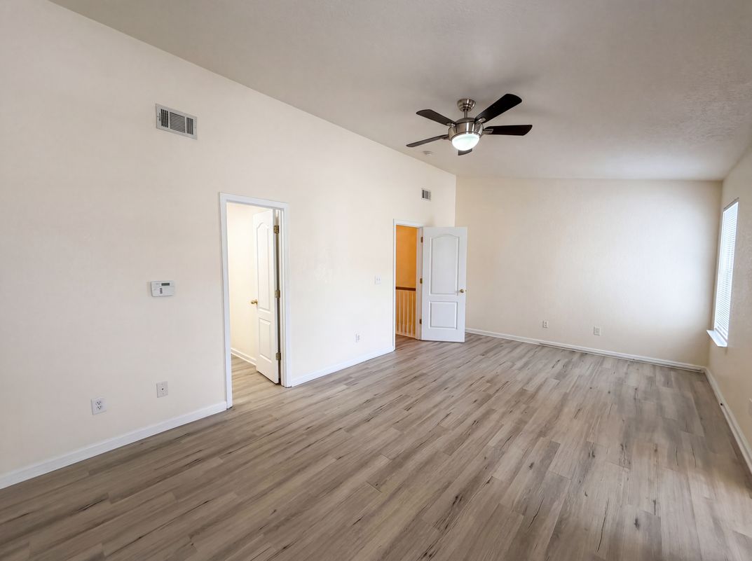 Photo 9 of 18 of 5080 Windsor Forrest Ln, Atlanta, GA