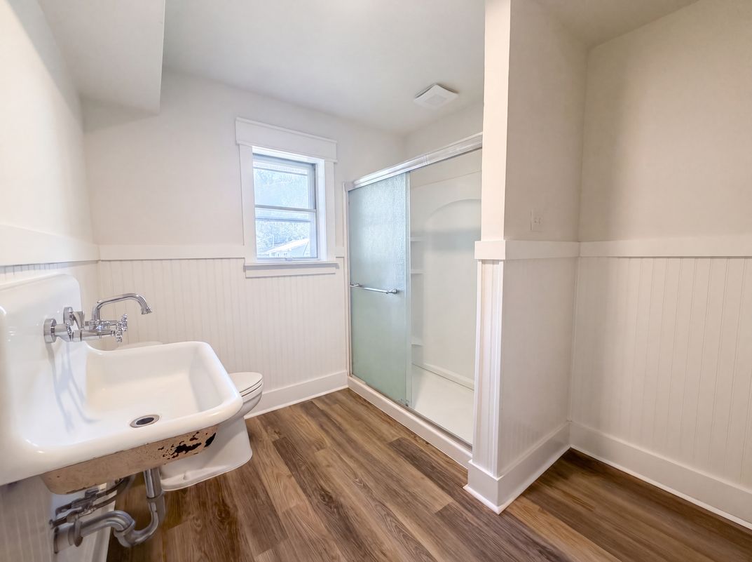 Photo 12 of 23 of 808 Griffin St, McKinney, TX