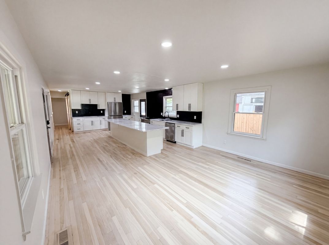 Photo 3 of 30 of 3807 Greenhill Dr, Atlanta, GA
