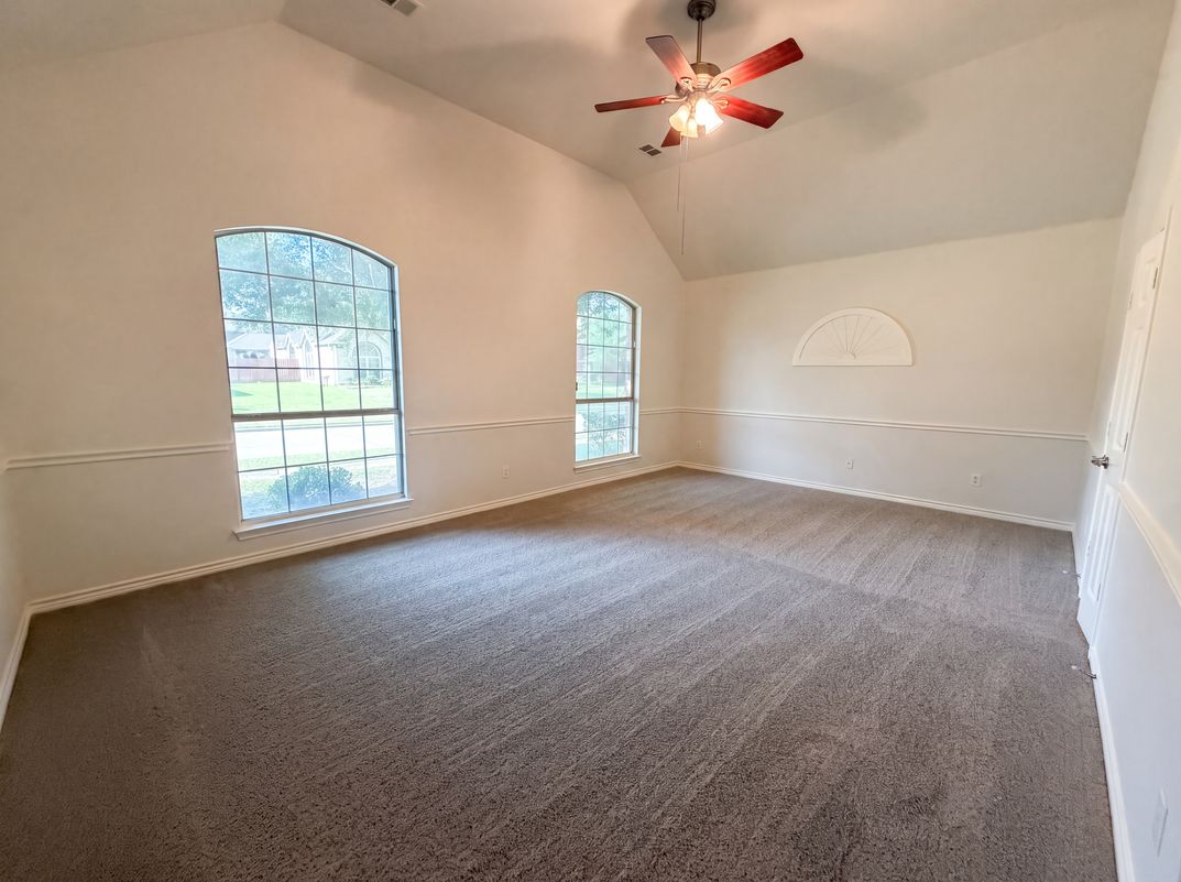 Photo 6 of 21 of 529 Olympia St, Desoto, TX