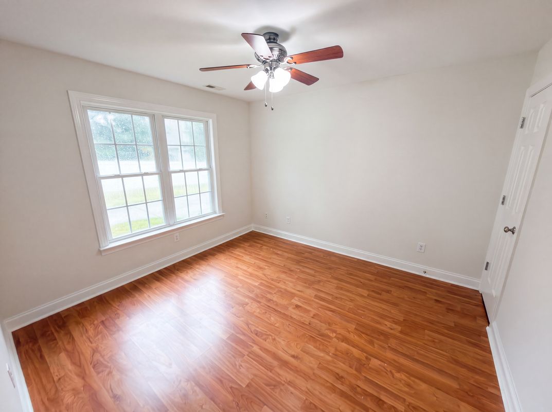 Photo 7 of 19 of 2037 Olde Towne Dr, Monroe, NC