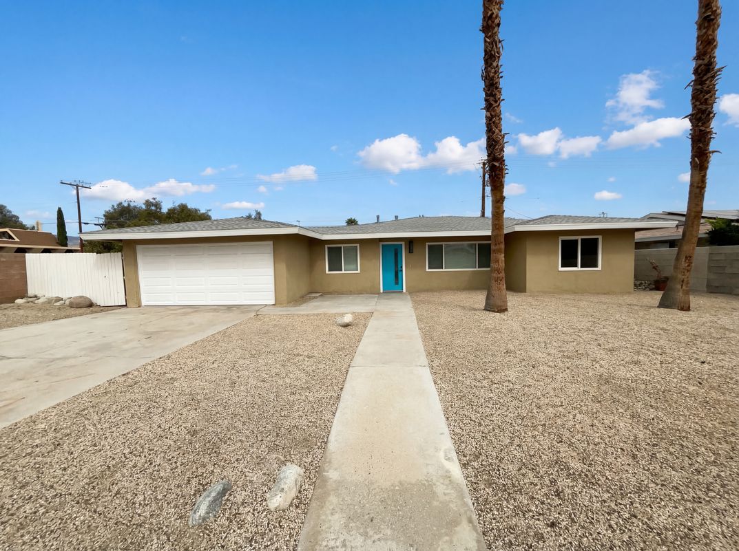 Property photo 1 of 386 W Sunview Ave