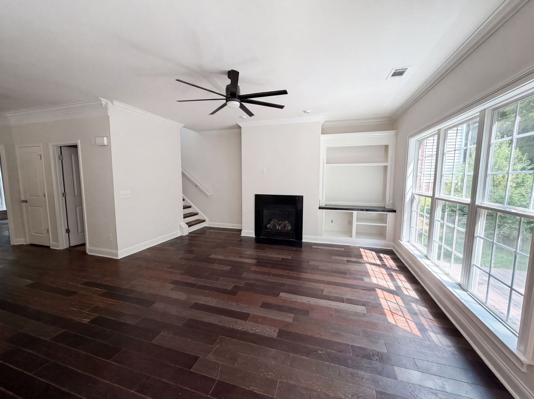 Photo 3 of 23 of 6420 Torrence Trace Dr, Huntersville, NC