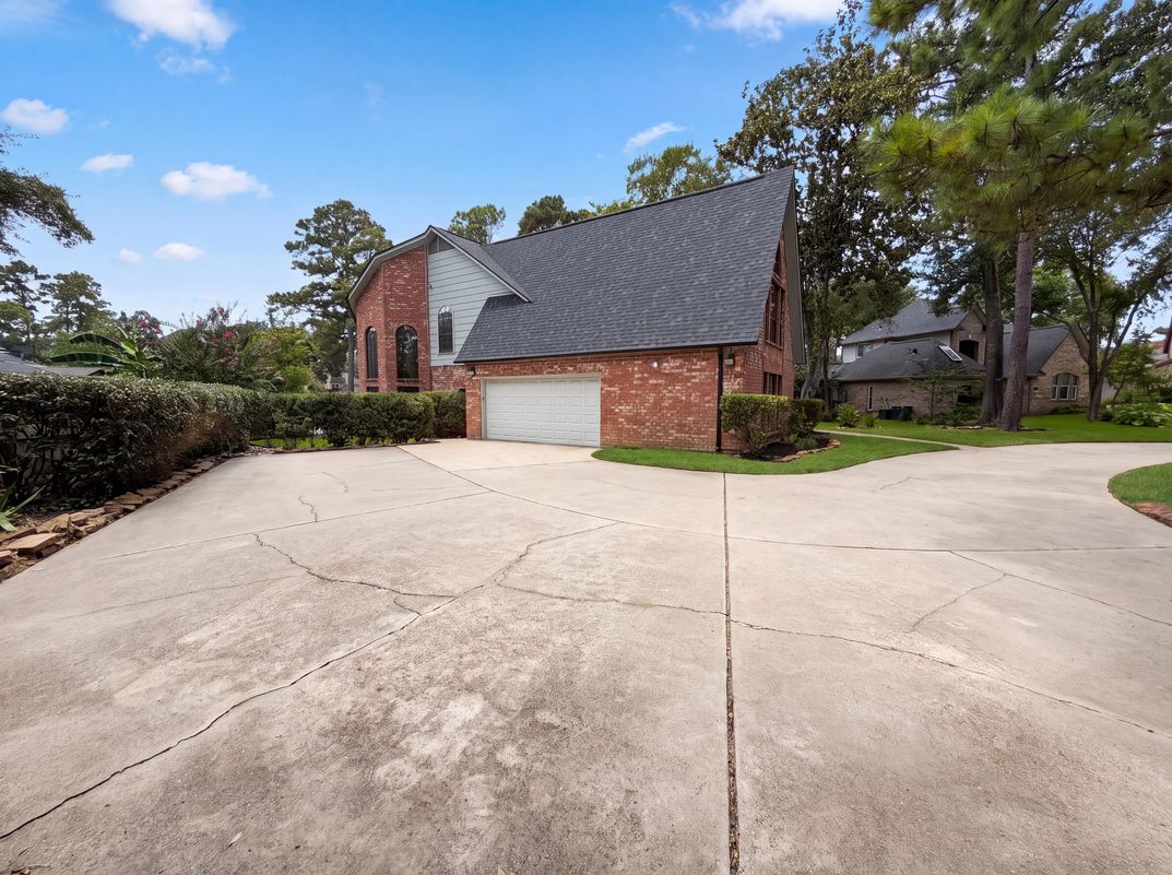 Photo 23 of 27 of 6127 Willowcrest Ct, Spring, TX