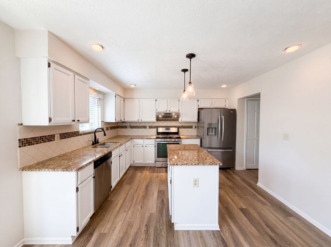 Photo 21 of 29 of 4976 Vicksburg Ln, Hilliard, OH