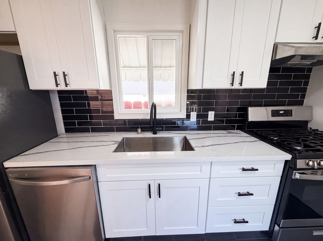 Photo 9 of 26 of 624 Sapphire St, Redwood City, CA