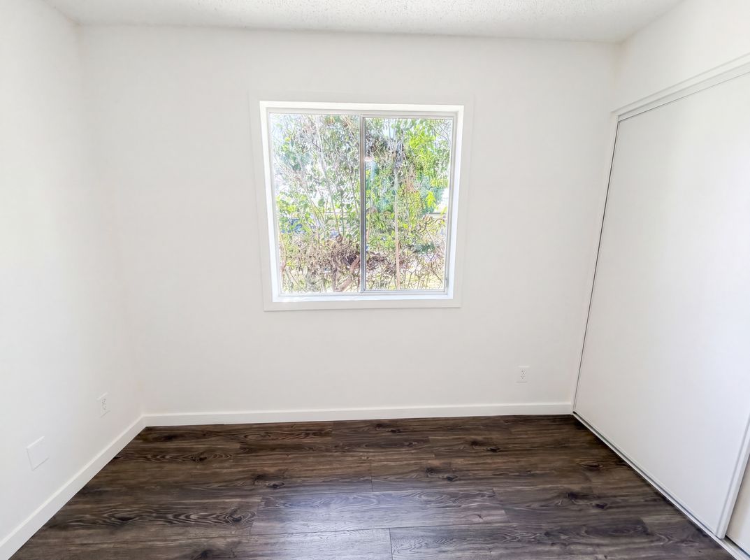 Photo 7 of 21 of 12028 N 41st Dr, Phoenix, AZ