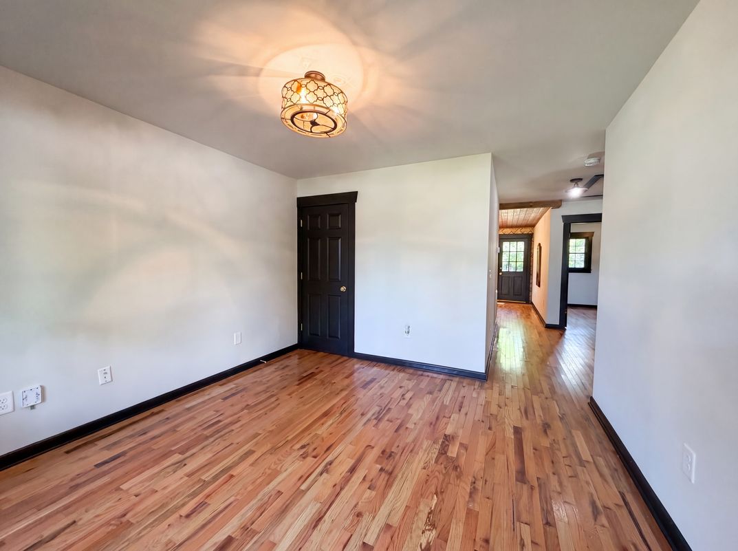 Photo 7 of 20 of 509 Drake Ave, Nashville, TN