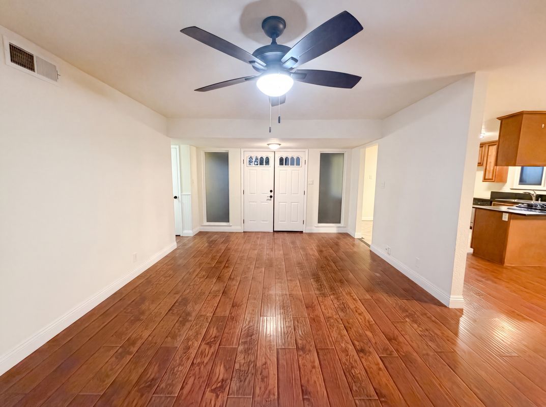 Photo 6 of 27 of 2605 Waterton Way, Sacramento, CA