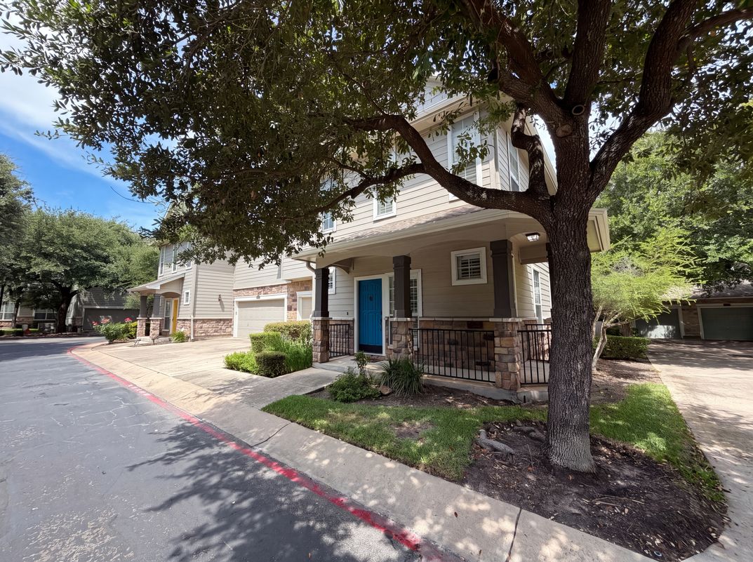 Photo 20 of 22 of 8518 Cahill Dr, Austin, TX