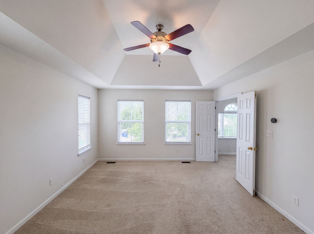 Photo 4 of 25 of 2556 Viola Gill Ln, Wildwood, MO