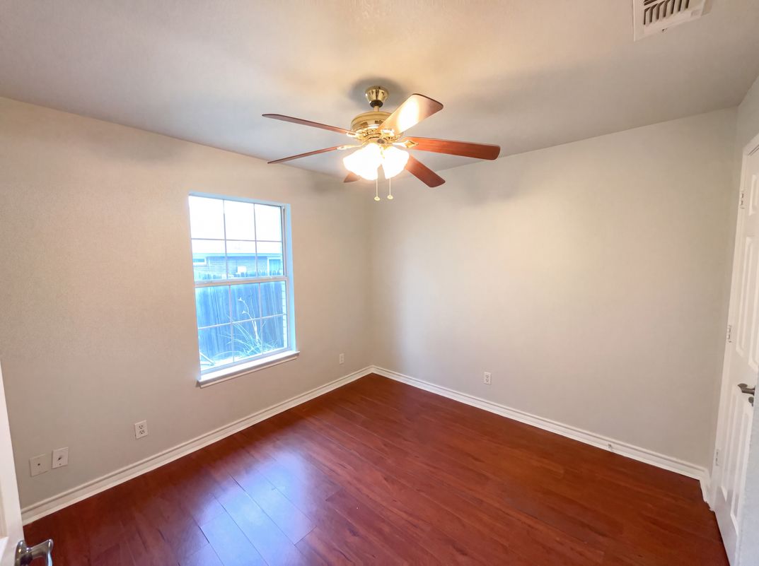 Photo 18 of 22 of 2106 Geneva St, Castroville, TX
