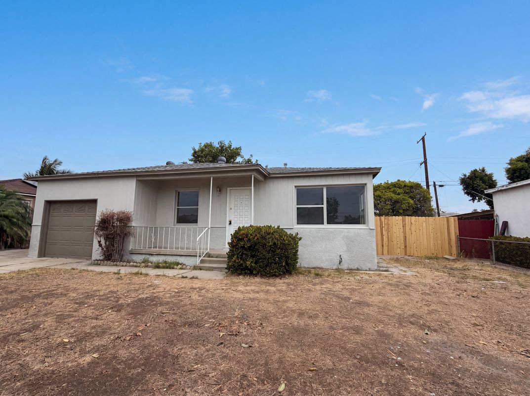 Photo 16 of 19 of 625 Woodlawn Ave, Chula Vista, CA